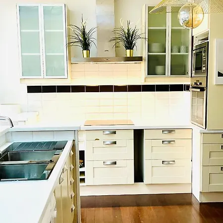 Cathedrale Jacuzzi Luxurious